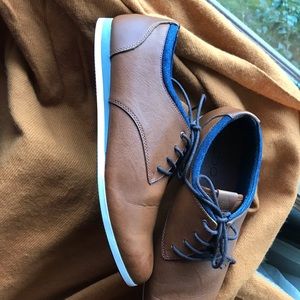Men's Aldo Dress Shoes Size 10.5 Brown Lace up with blue details.